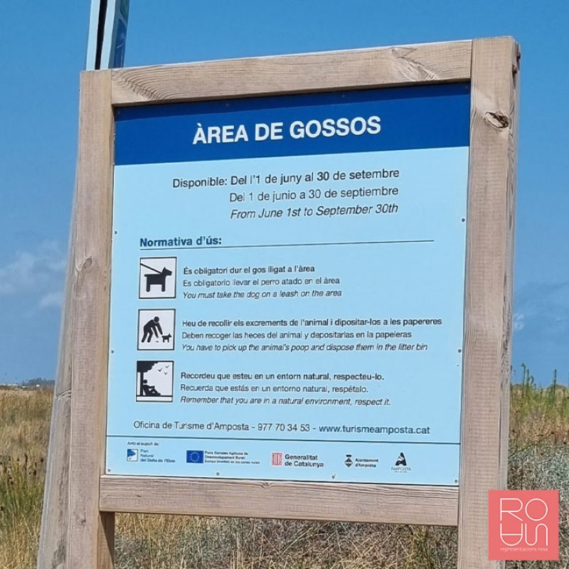 Cartellera per normes d'ús en platges i espais naturals protegits